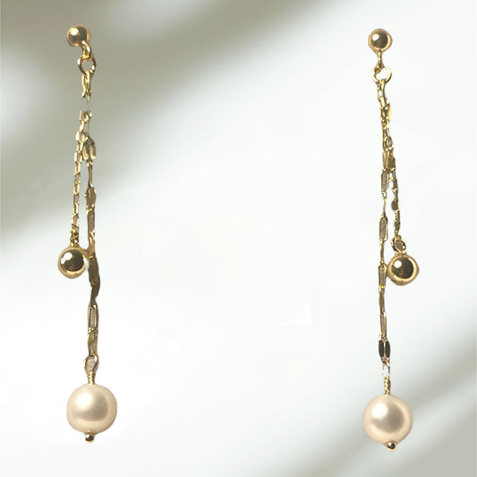 10kt Gold Pearl Drop Earrings